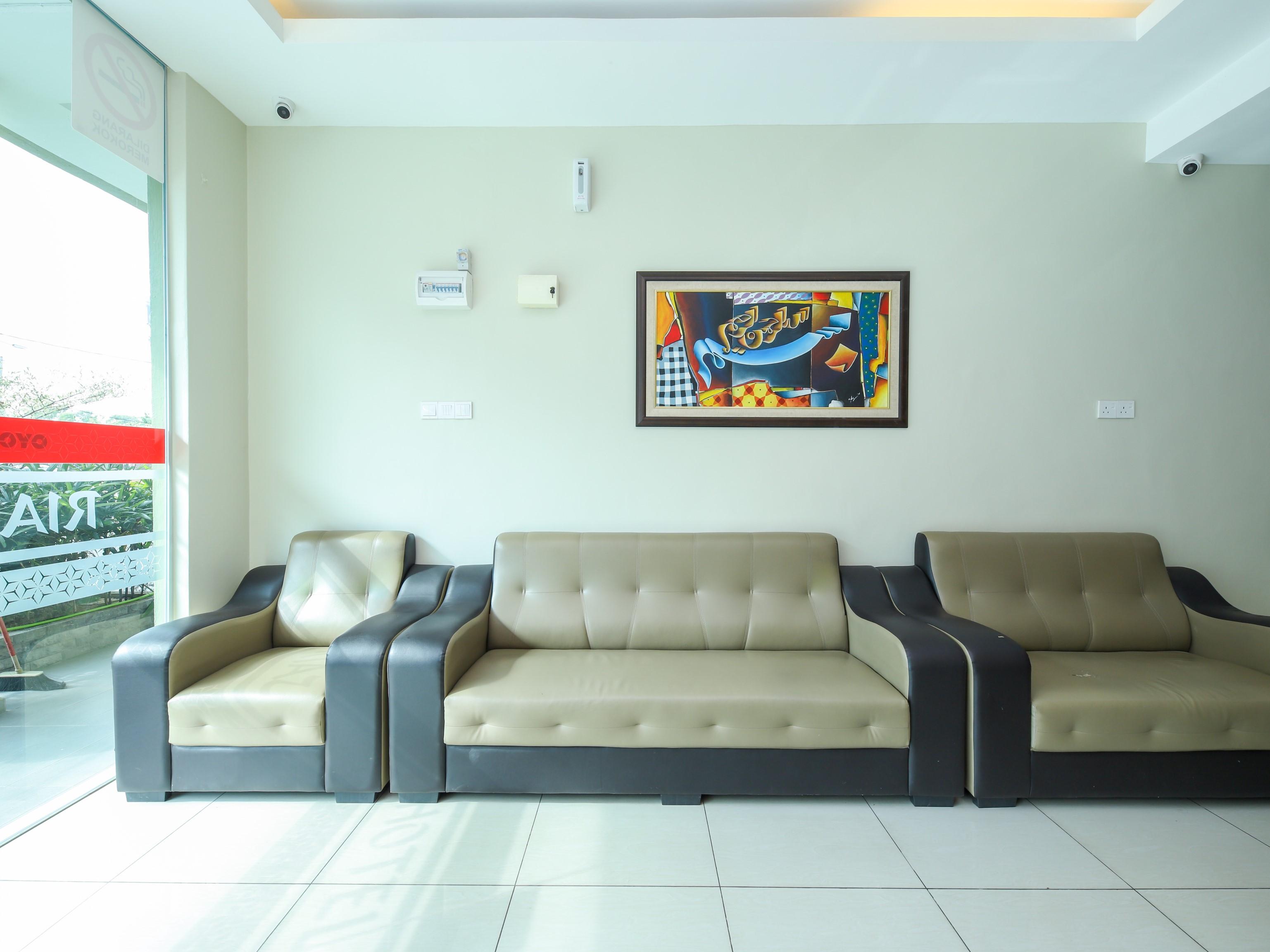 Oyo 89839 Riaz Hotel Malacca Екстер'єр фото