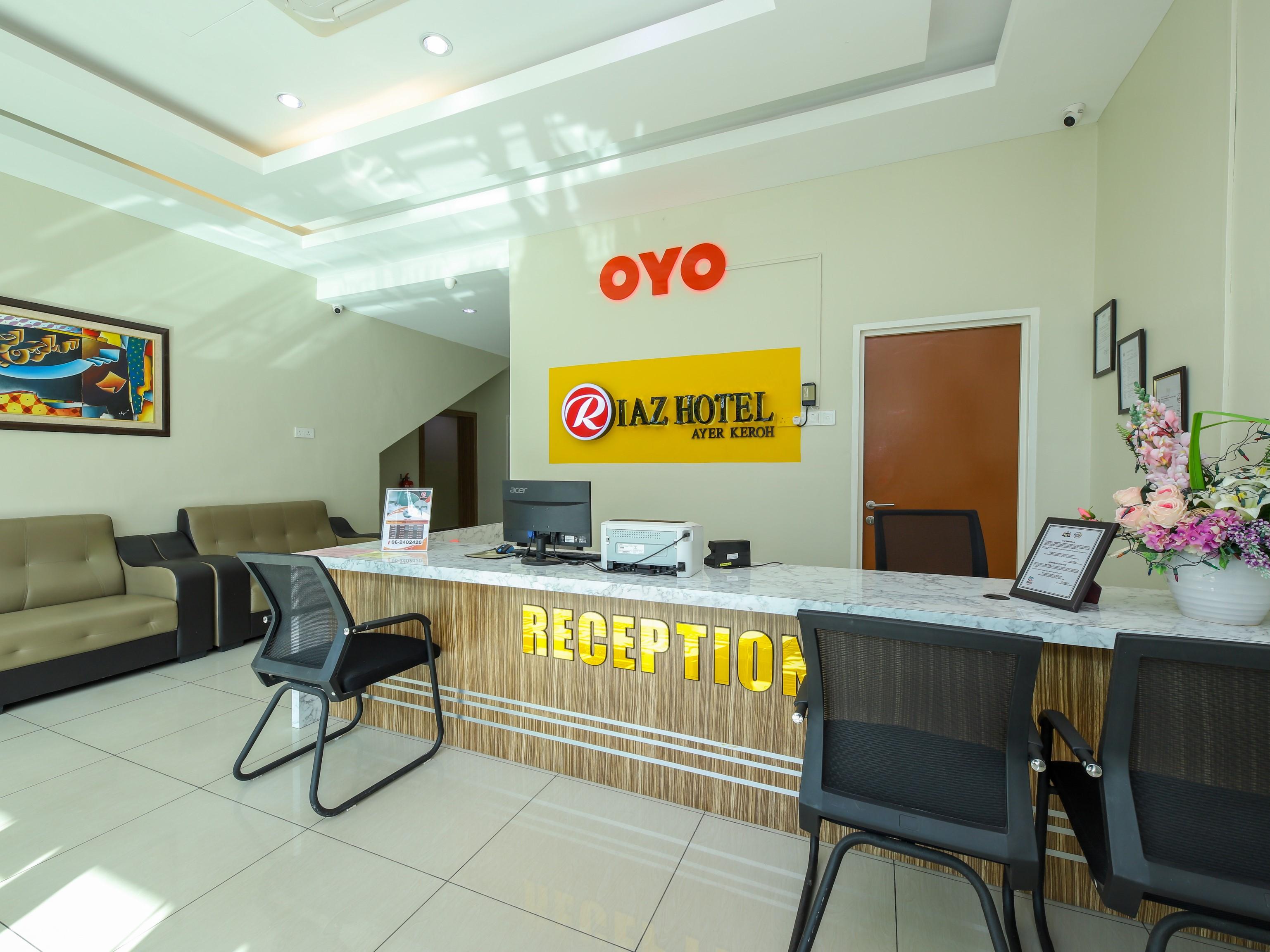 Oyo 89839 Riaz Hotel Malacca Екстер'єр фото